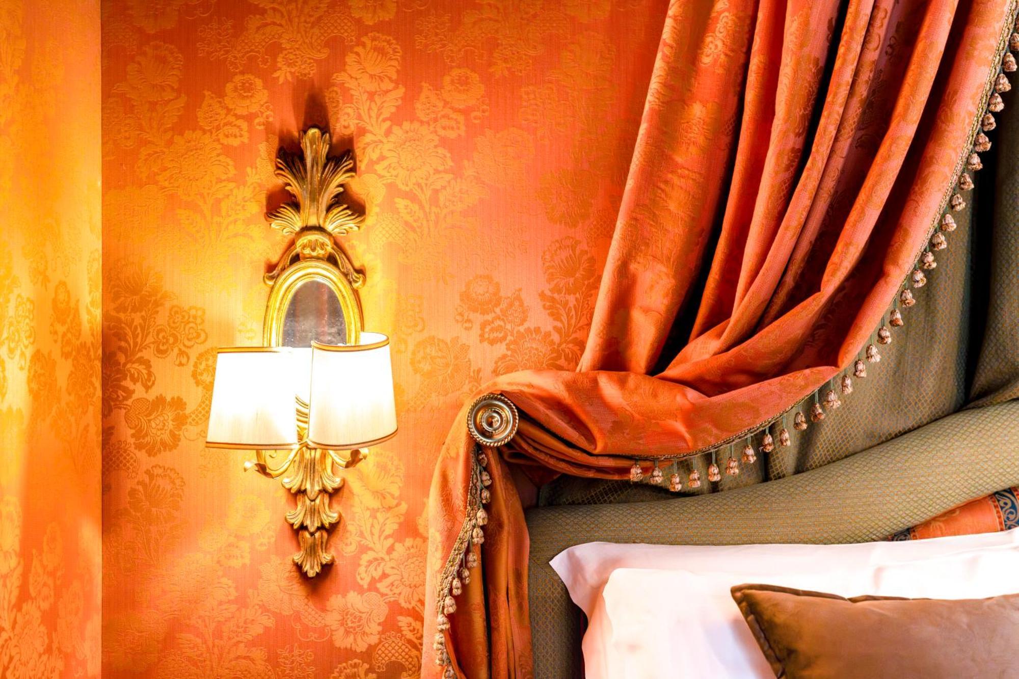 Hotel Al Ponte Dei Sospiri Венеция Екстериор снимка