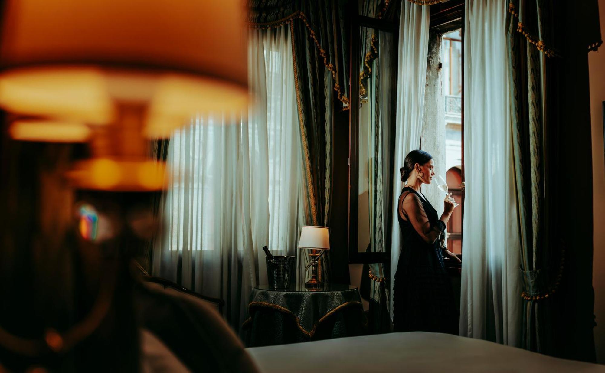 Hotel Al Ponte Dei Sospiri Венеция Екстериор снимка